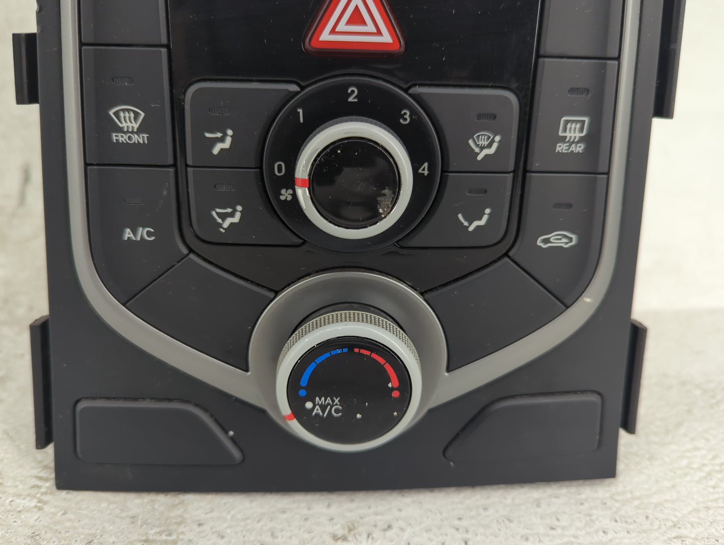 2014-2016 Hyundai Elantra Climate Control Module Temperature AC/Heater Replacement P/N:97250-3XCC1 C500-ATDCF Fits OEM Used 