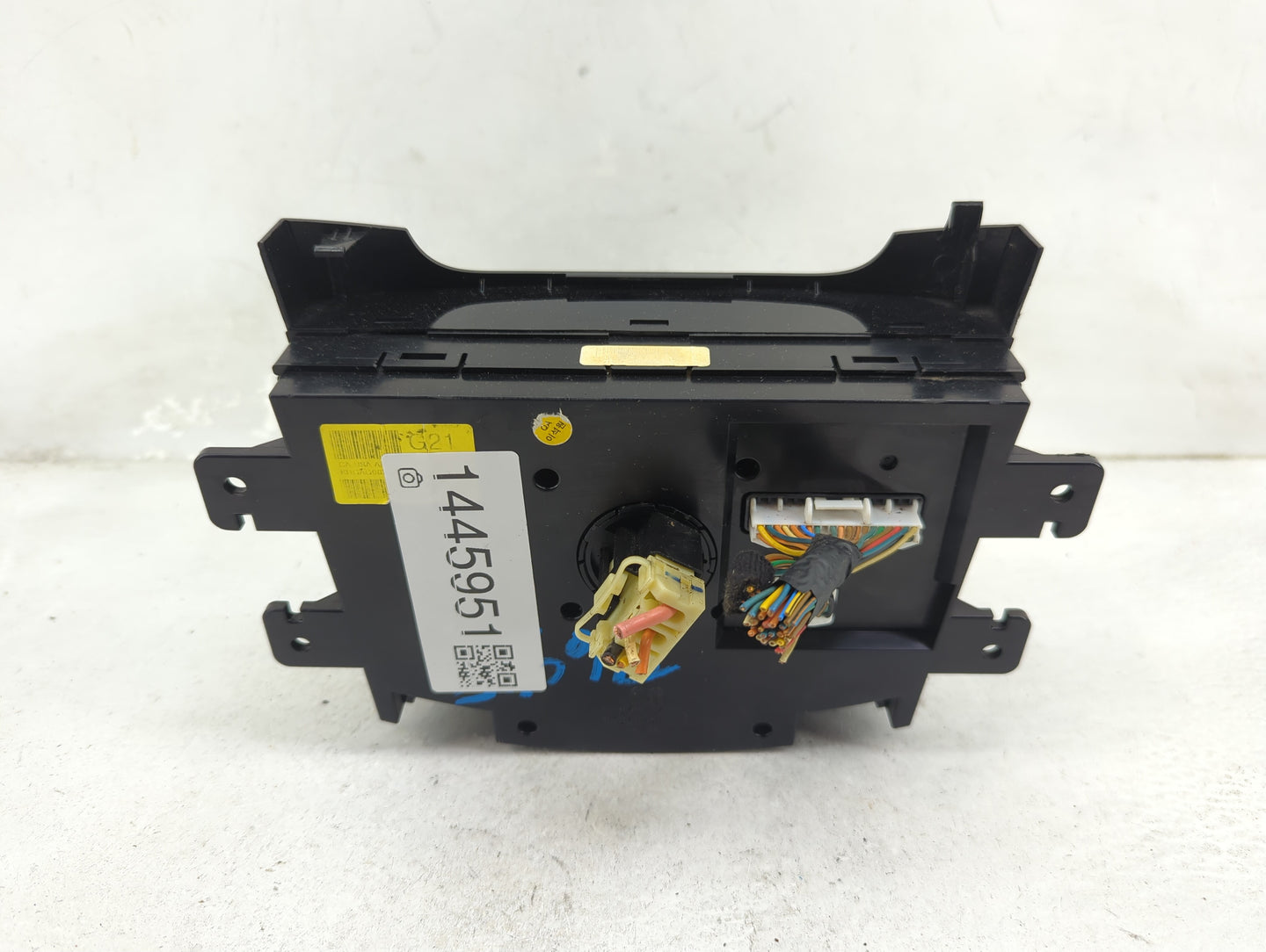 2013-2017 Hyundai Elantra Climate Control Module Temperature AC/Heater Replacement P/N:97250-A5XXX 97250-A6XXX Fits OEM Used