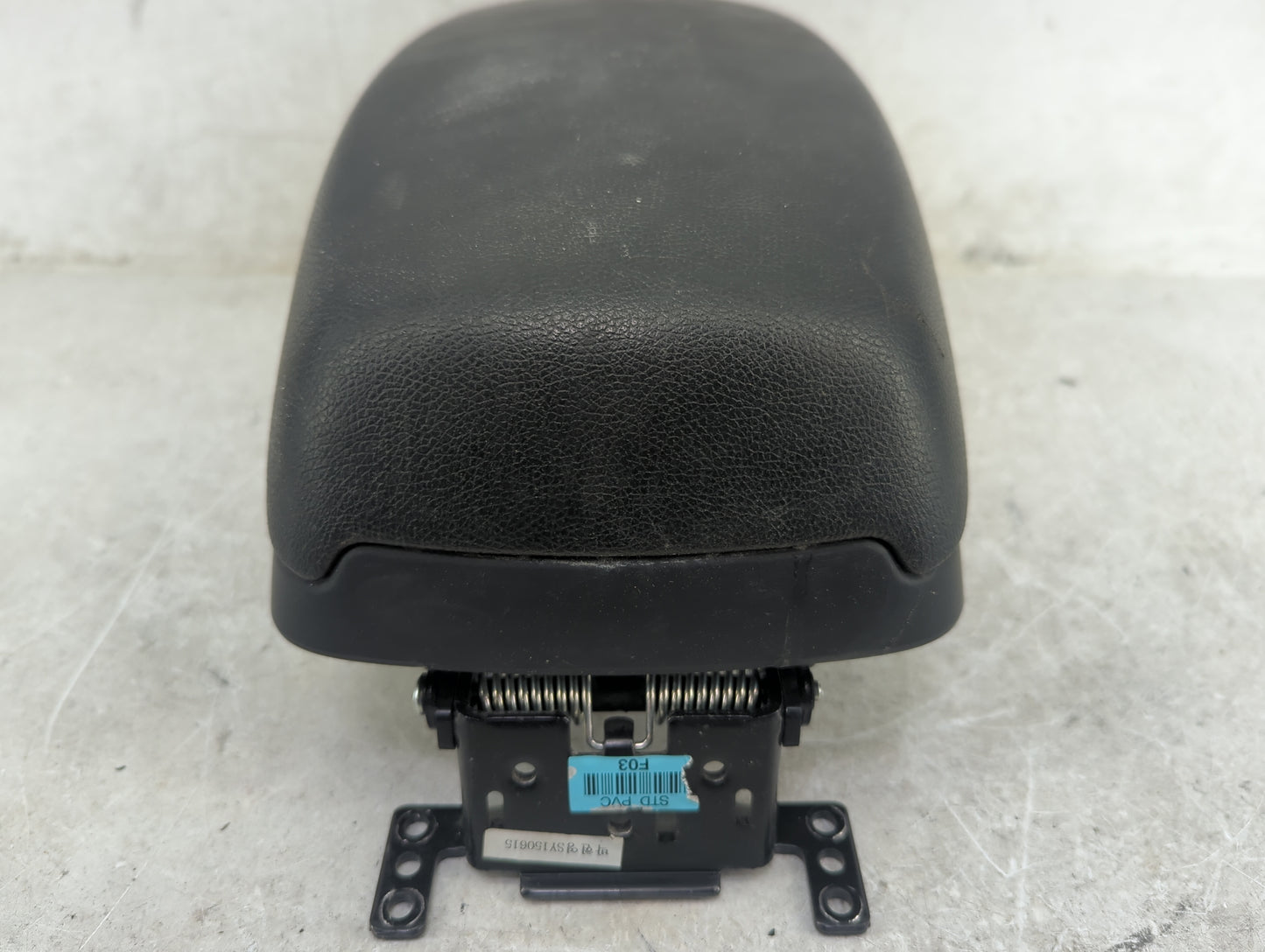 2016 Hyundai Elantra Center Floor Console Black - Oemusedautoparts1.com