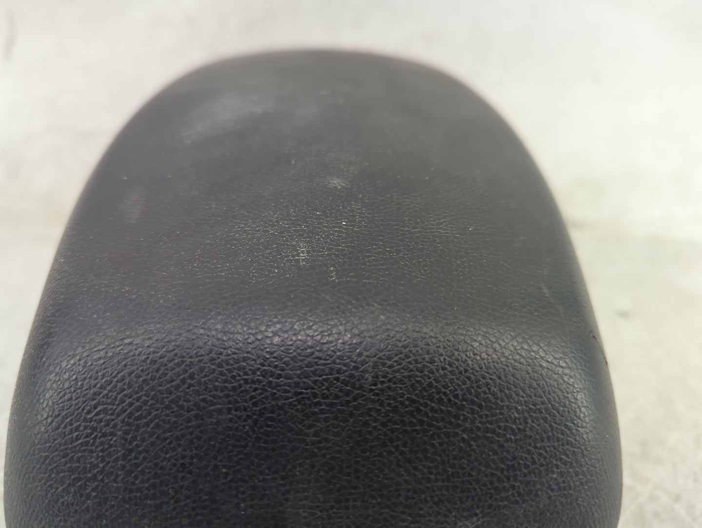 2016 Hyundai Elantra Center Floor Console Black - Oemusedautoparts1.com