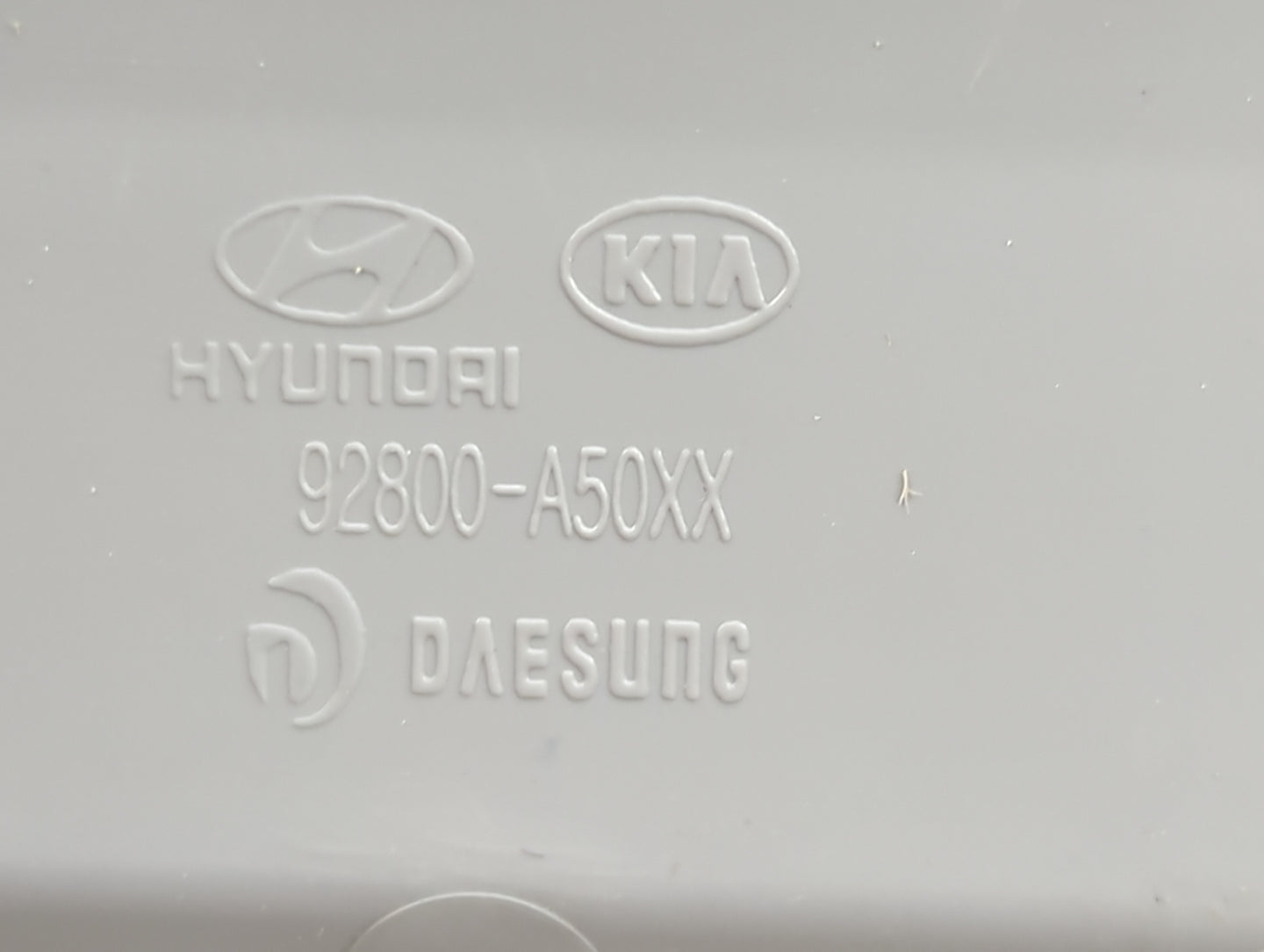 2016 Hyundai Elantra Overhead Roof Console Gray - Oemusedautoparts1.com