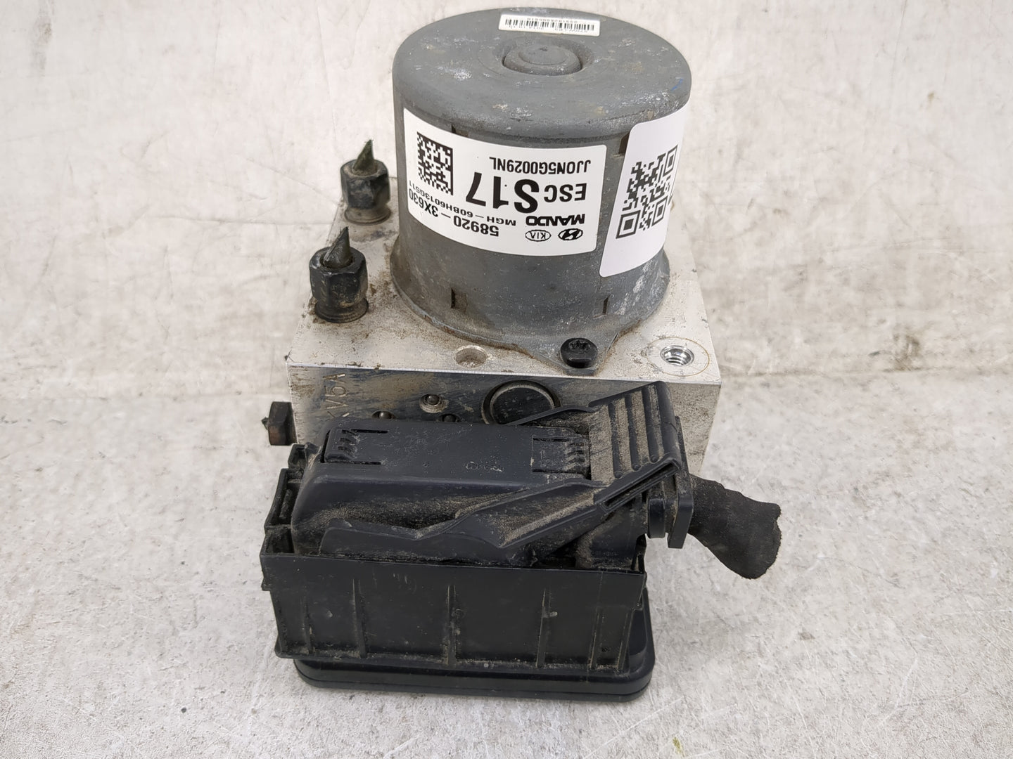 2014-2016 Hyundai Elantra ABS Pump Control Module Replacement P/N:58920-3X630 Fits Fits 2014 2015 2016 OEM Used Auto Parts -