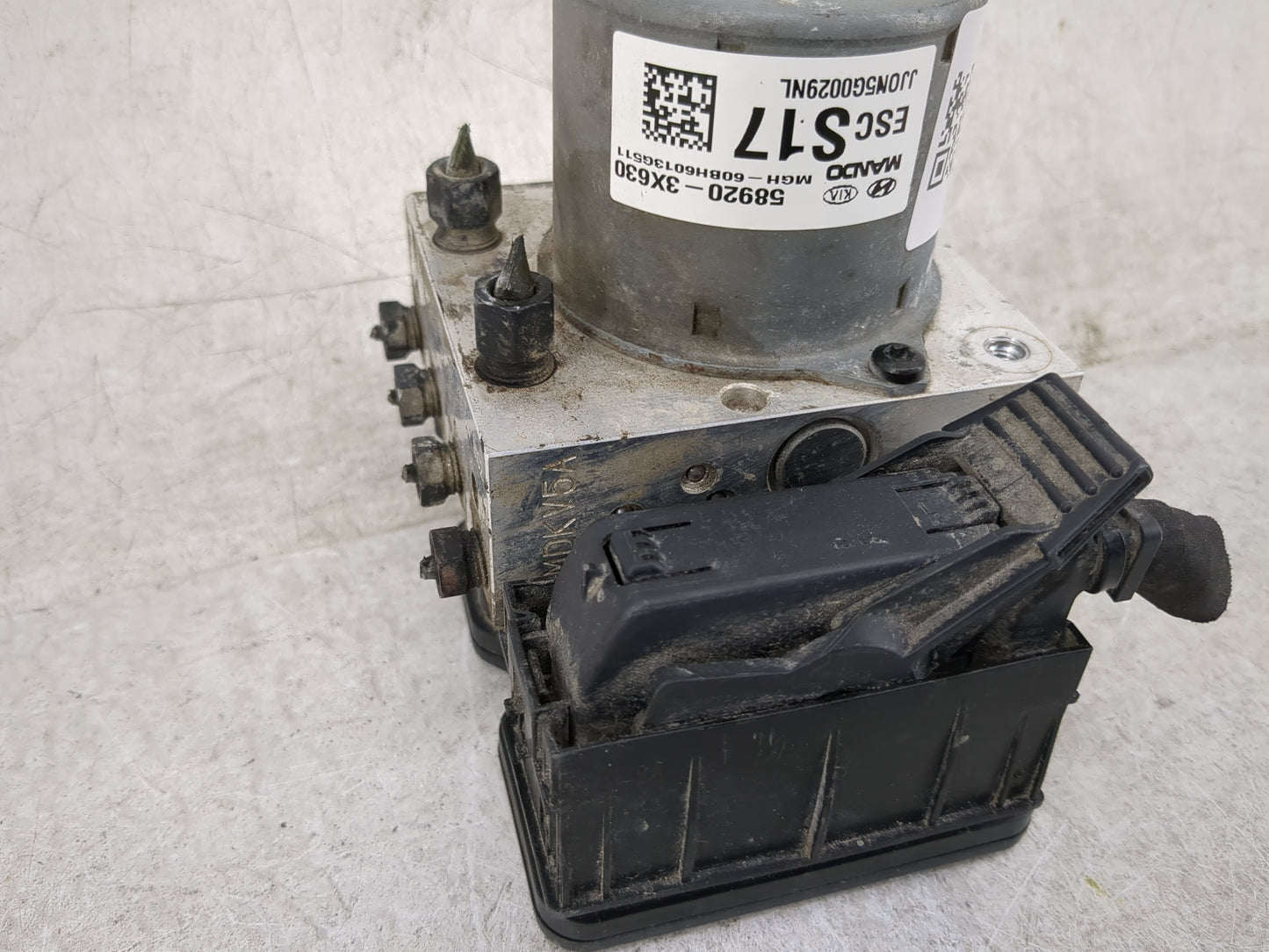 2014-2016 Hyundai Elantra ABS Pump Control Module Replacement P/N:58920-3X630 Fits Fits 2014 2015 2016 OEM Used Auto Parts -