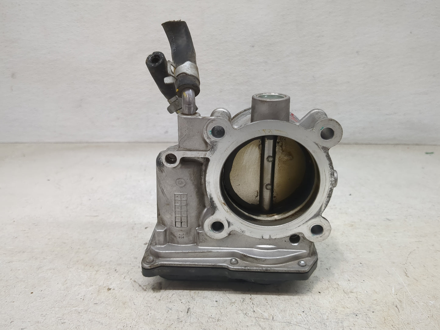 2011-2020 Hyundai Elantra Throttle Body P/N:35100-2E000 Fits Fits 2011 2012 2013 2014 2015 2016 2017 2018 2019 2020 2021 OEM