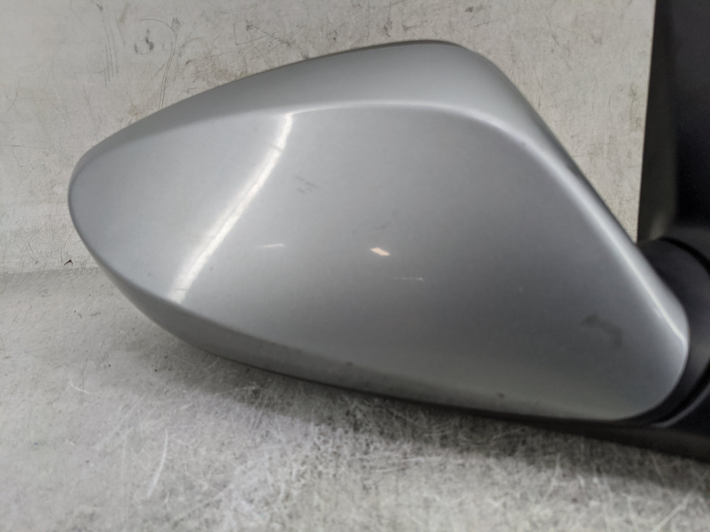 2015-2016 Hyundai Elantra Passenger Side View Mirror - Right Door Mirror OEM Used - Oemusedautoparts1.com