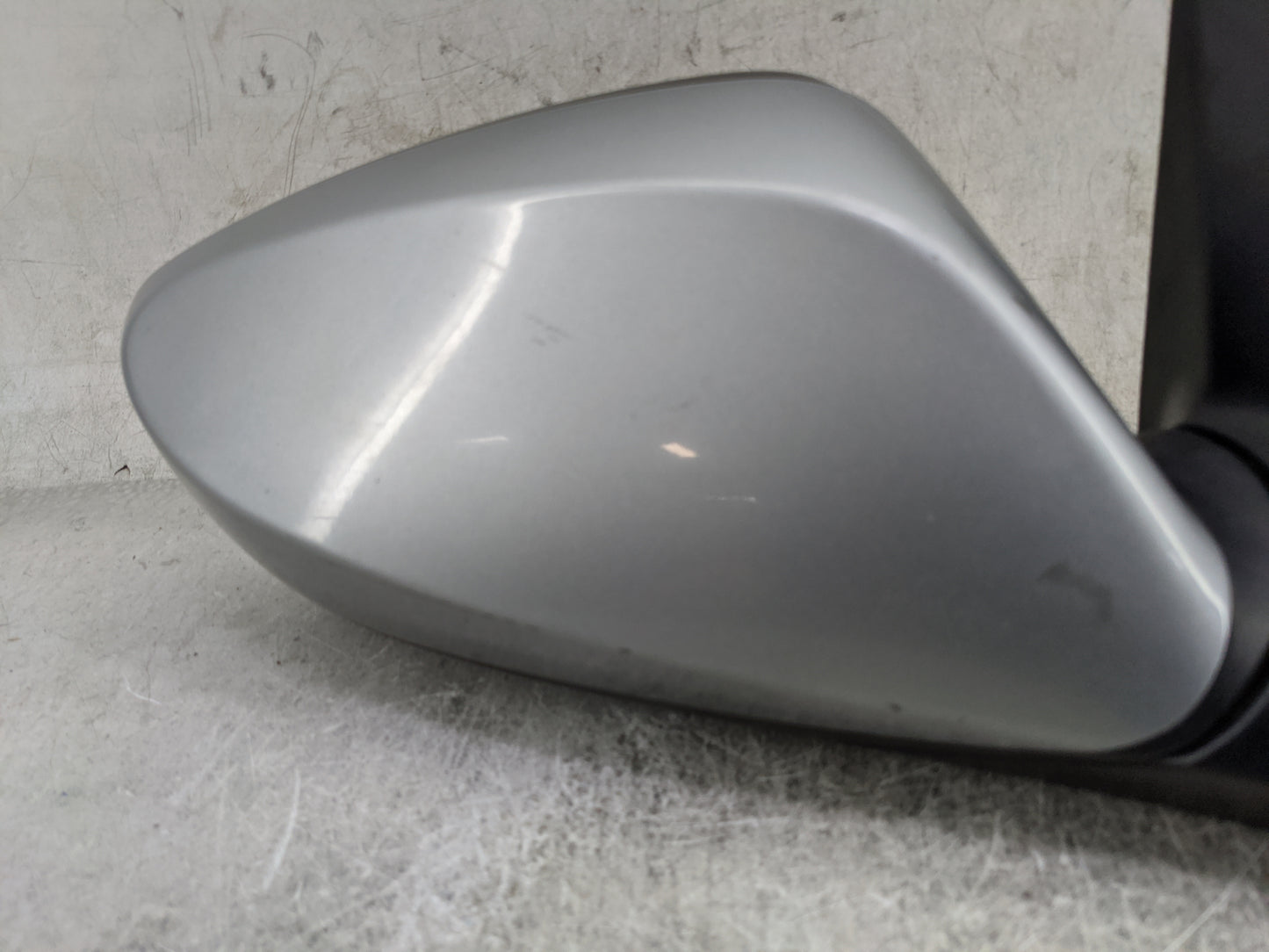 2015-2016 Hyundai Elantra Passenger Side View Mirror - Right Door Mirror OEM Used - Oemusedautoparts1.com