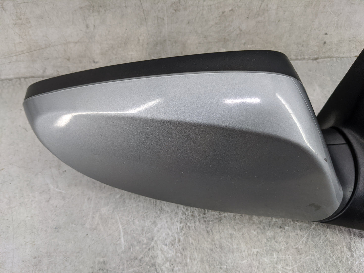 2015-2016 Hyundai Elantra Passenger Side View Mirror - Right Door Mirror OEM Used - Oemusedautoparts1.com