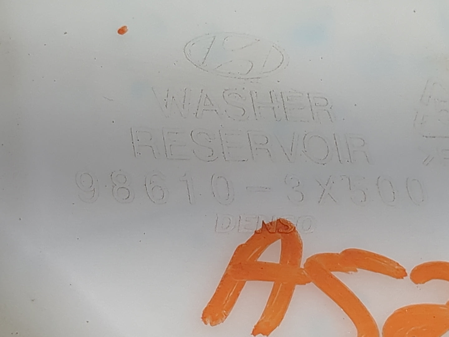 2014-2016 Hyundai Elantra Windshield Washer Fluid Reservoir Bottle Oem 1473919 - Oemusedautoparts1.com