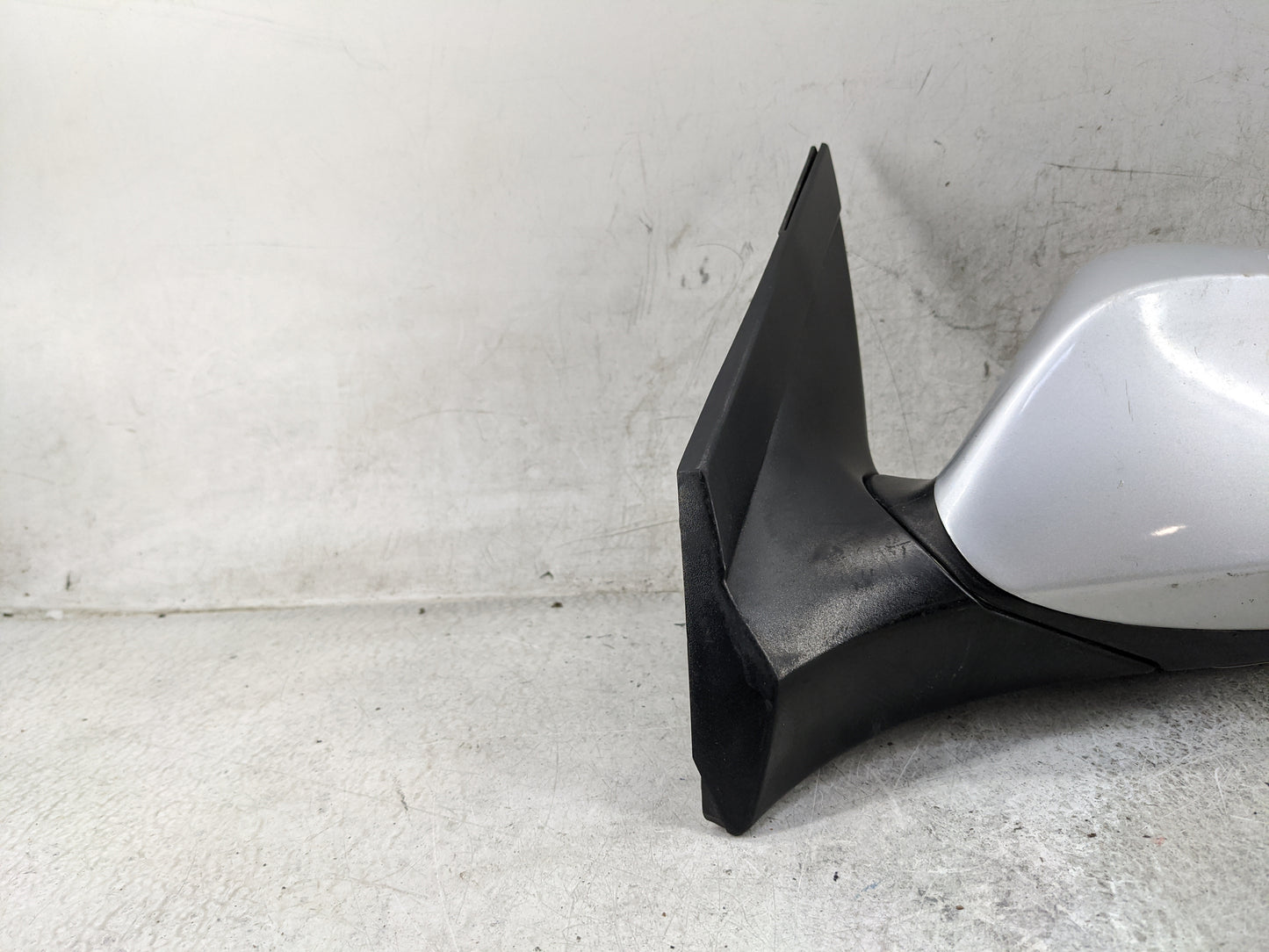 2016 Hyundai Elantra Driver Side View Mirror - Left Door Mirror OEM Used - Oemusedautoparts1.com