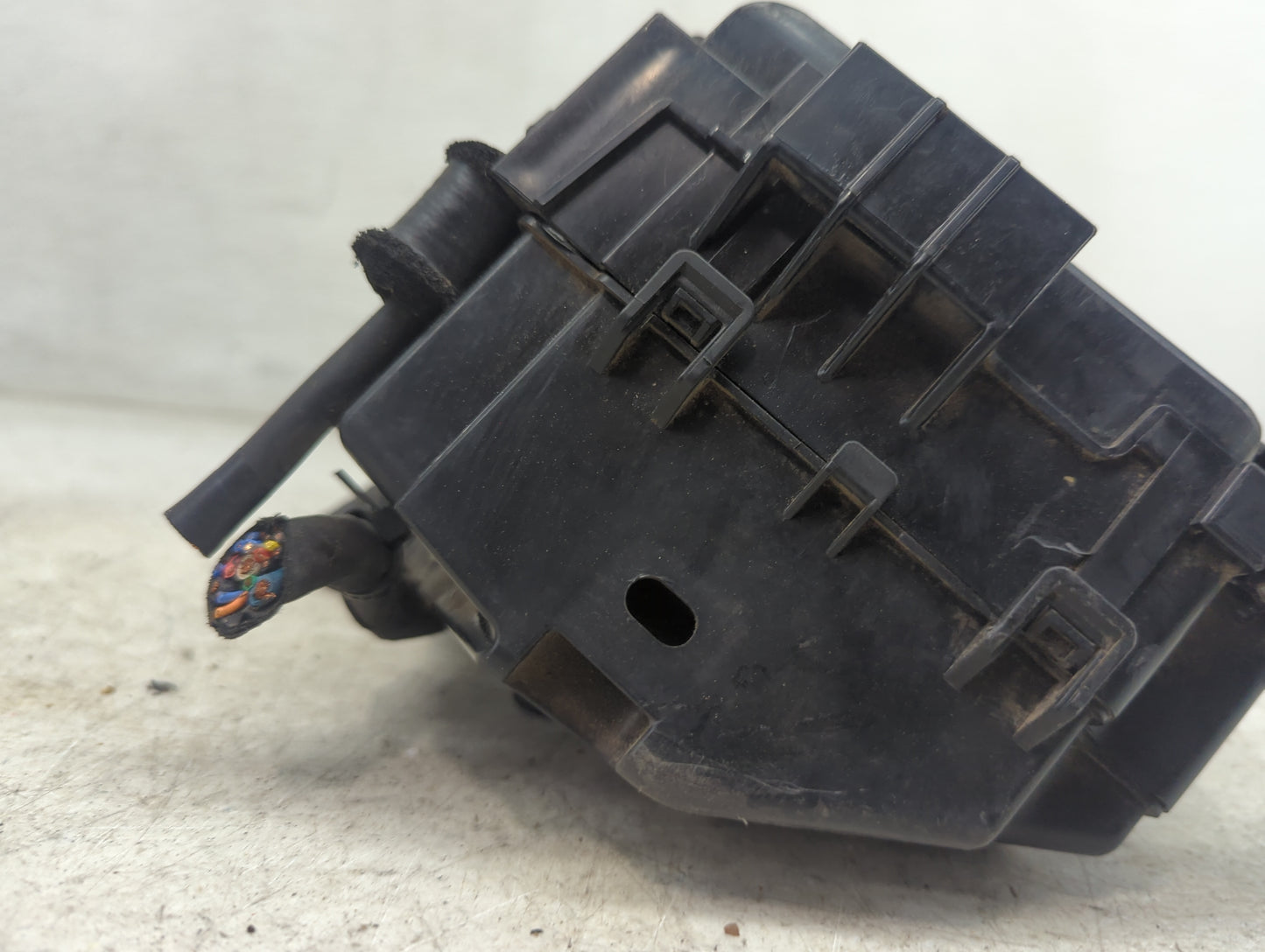 2011-2013 Hyundai Elantra Fusebox Fuse Box Panel Relay Module P/N:91951-3X100 J991201570400A Fits Fits 2011 2012 2013 OEM Us