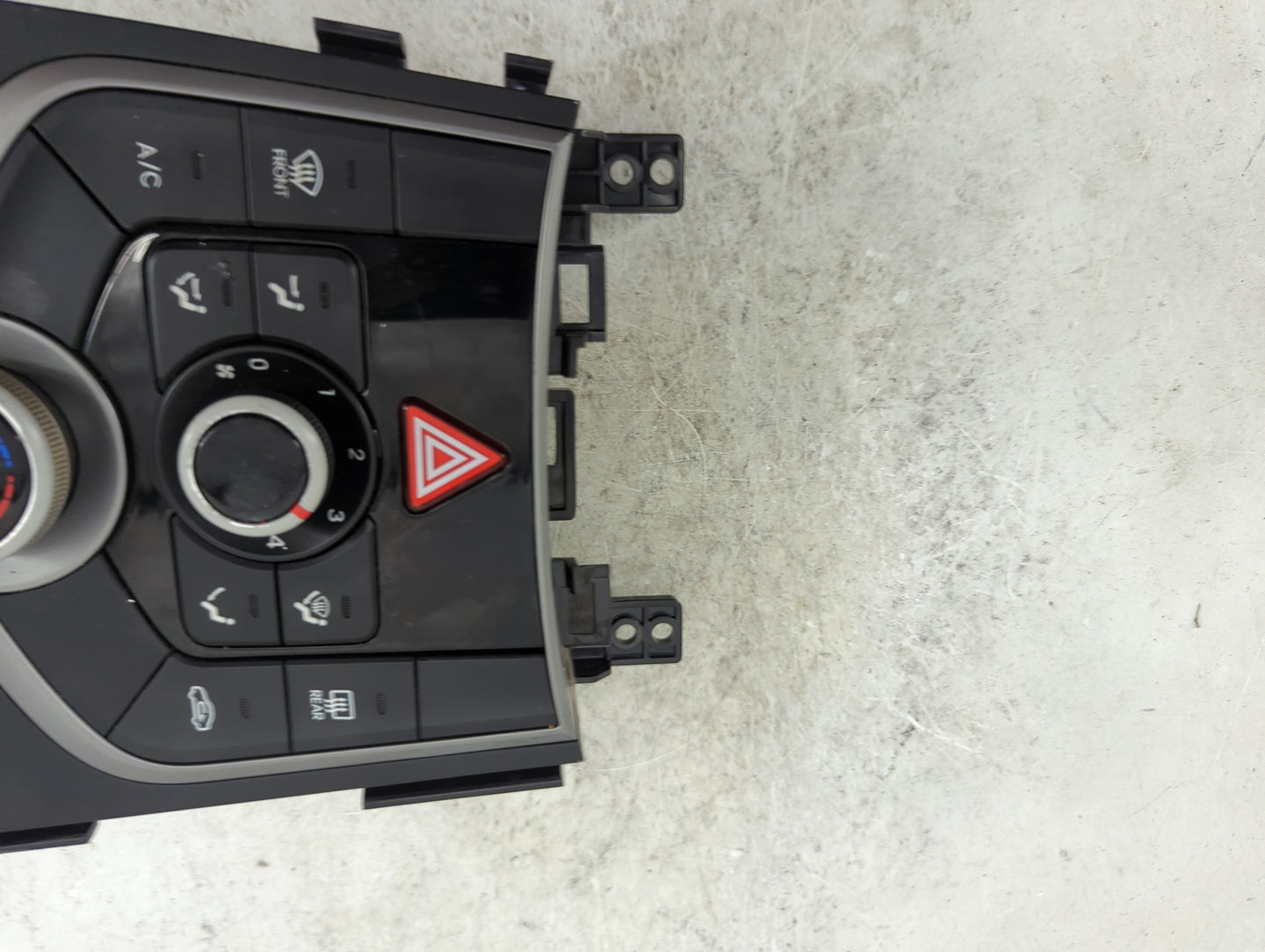 2014-2016 Hyundai Elantra Climate Control Module Temperature AC/Heater Replacement P/N:972503XXXX 97250-3XXXX Fits OEM Used 