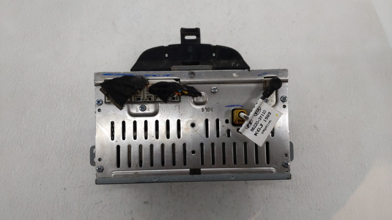 2014-2016 Hyundai Elantra Am Fm Cd Player Radio Receiver - Oemusedautoparts1.com