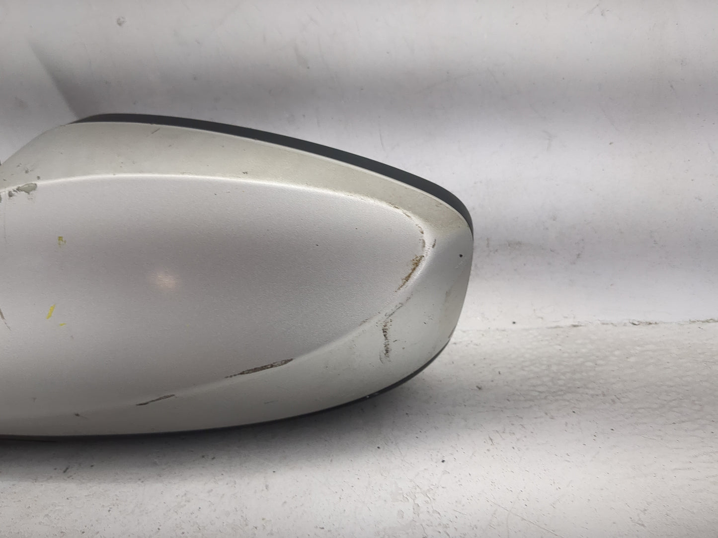 2015-2016 Hyundai Elantra Driver Side View Mirror - Left Door Mirror OEM Used - Oemusedautoparts1.com
