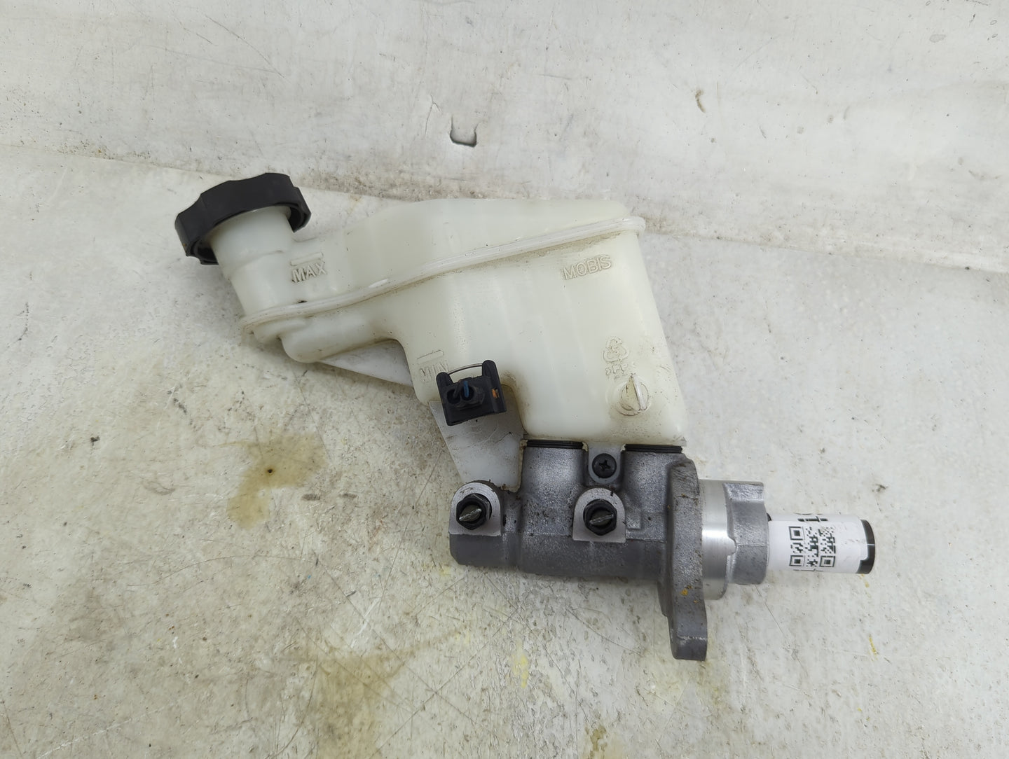 Hyundai Elantra Brake Master Cylinder 1496714 - Oemusedautoparts1.com