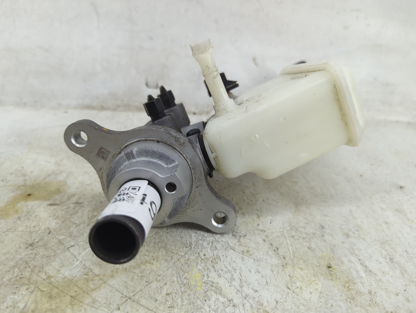 Hyundai Elantra Brake Master Cylinder 1496714 - Oemusedautoparts1.com