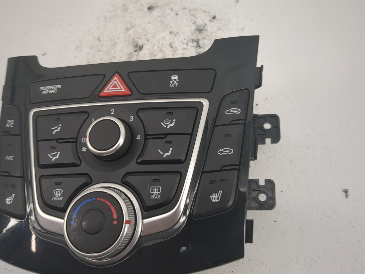 2013-2017 Hyundai Elantra Climate Control Module Temperature AC/Heater Replacement P/N:97250-A5202GU Fits OEM Used Auto Part