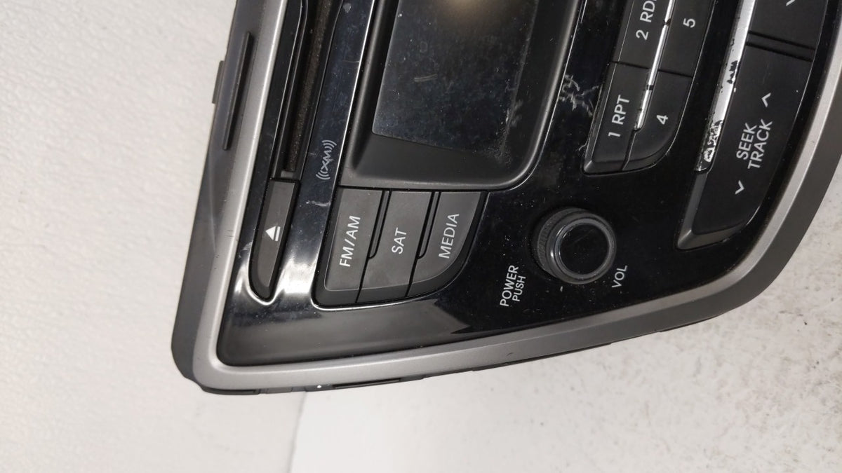 2014-2016 Hyundai Elantra Am Fm Cd Player Radio Receiver 159248 - Oemusedautoparts1.com