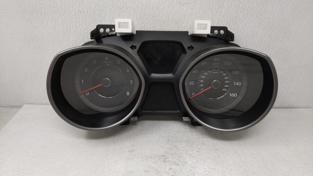 2014-2016 Hyundai Elantra Instrument Cluster Speedometer Gauges P/N:94004-3Y010 Fits Fits 2014 2015 2016 OEM Used Auto Parts