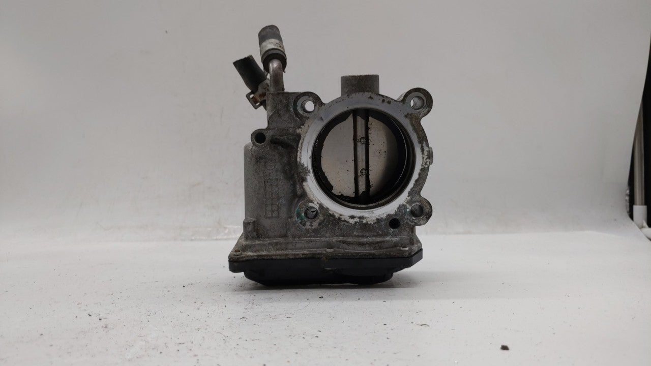 2011-2018 Hyundai Elantra Throttle Body P/N:35100-2E000 Fits Fits 2011 2012 2013 2014 2015 2016 2017 2018 2019 OEM Used Auto