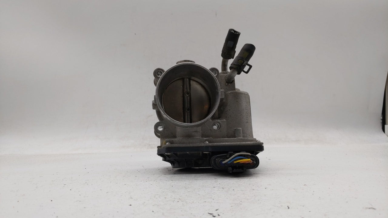2011-2018 Hyundai Elantra Throttle Body P/N:35100-2E000 Fits Fits 2011 2012 2013 2014 2015 2016 2017 2018 2019 OEM Used Auto