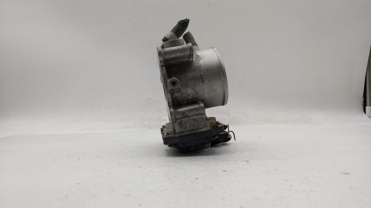2011-2018 Hyundai Elantra Throttle Body P/N:35100-2E000 Fits Fits 2011 2012 2013 2014 2015 2016 2017 2018 2019 OEM Used Auto