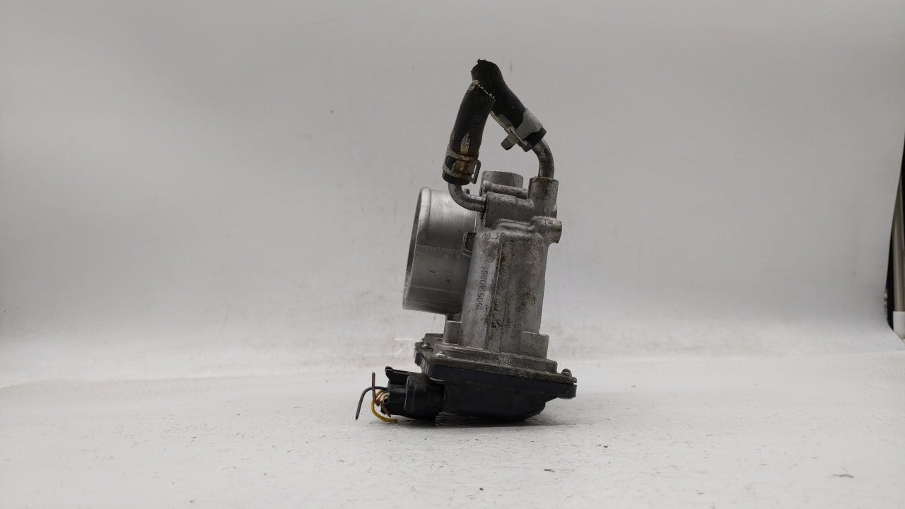 2011-2018 Hyundai Elantra Throttle Body P/N:35100-2E000 Fits Fits 2011 2012 2013 2014 2015 2016 2017 2018 2019 OEM Used Auto