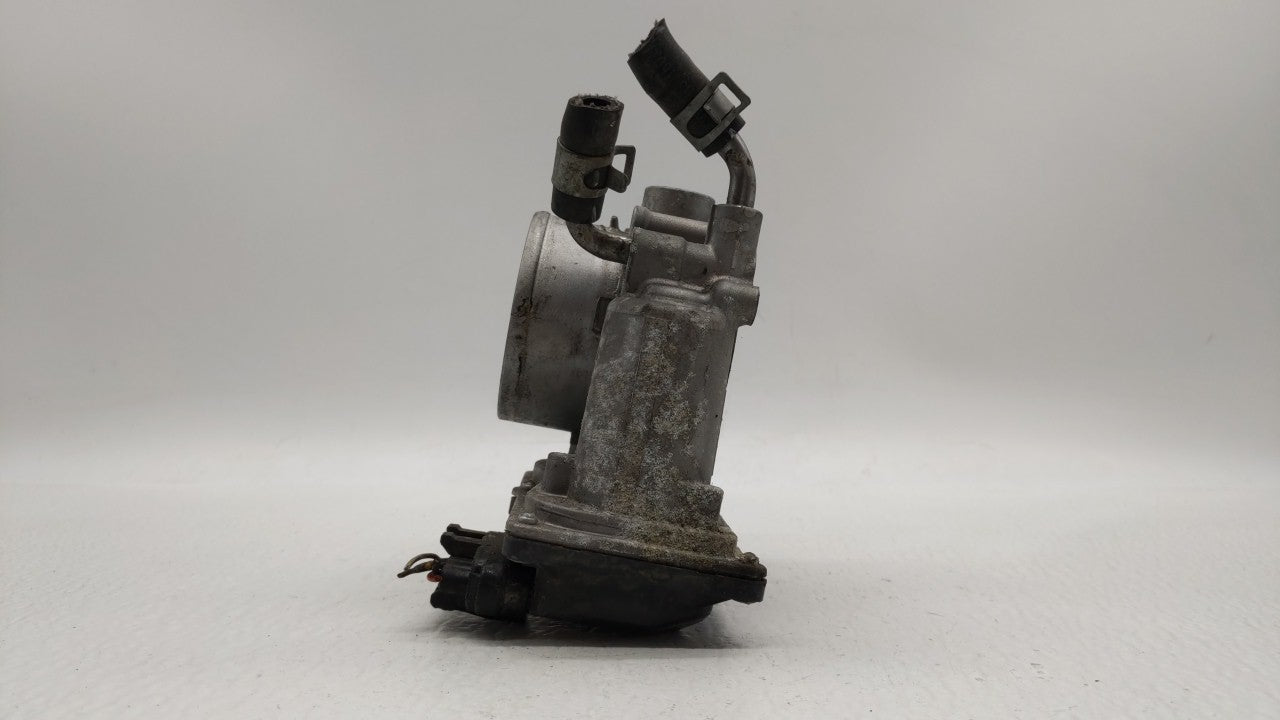 2011-2018 Hyundai Elantra Throttle Body P/N:35100-2E000 Fits Fits 2011 2012 2013 2014 2015 2016 2017 2018 2019 OEM Used Auto