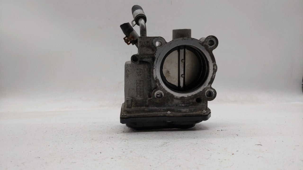 2011-2018 Hyundai Elantra Throttle Body P/N:35100-2E000 Fits Fits 2011 2012 2013 2014 2015 2016 2017 2018 2019 OEM Used Auto