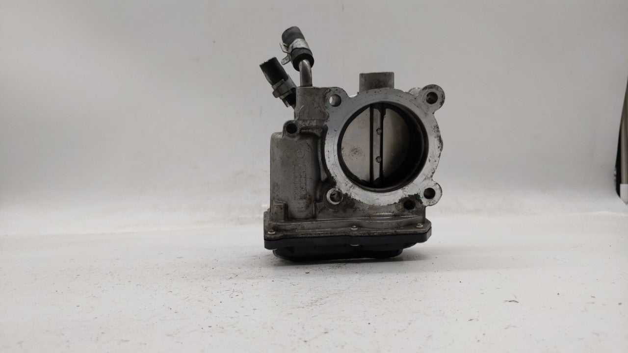 2011-2018 Hyundai Elantra Throttle Body P/N:35100-2E000 Fits Fits 2011 2012 2013 2014 2015 2016 2017 2018 2019 OEM Used Auto
