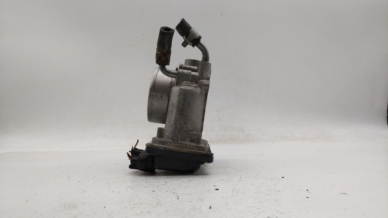 2011-2018 Hyundai Elantra Throttle Body P/N:35100-2E000 Fits Fits 2011 2012 2013 2014 2015 2016 2017 2018 2019 OEM Used Auto