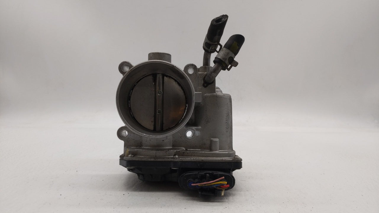 2011-2018 Hyundai Elantra Throttle Body P/N:35100-2E000 Fits Fits 2011 2012 2013 2014 2015 2016 2017 2018 2019 OEM Used Auto