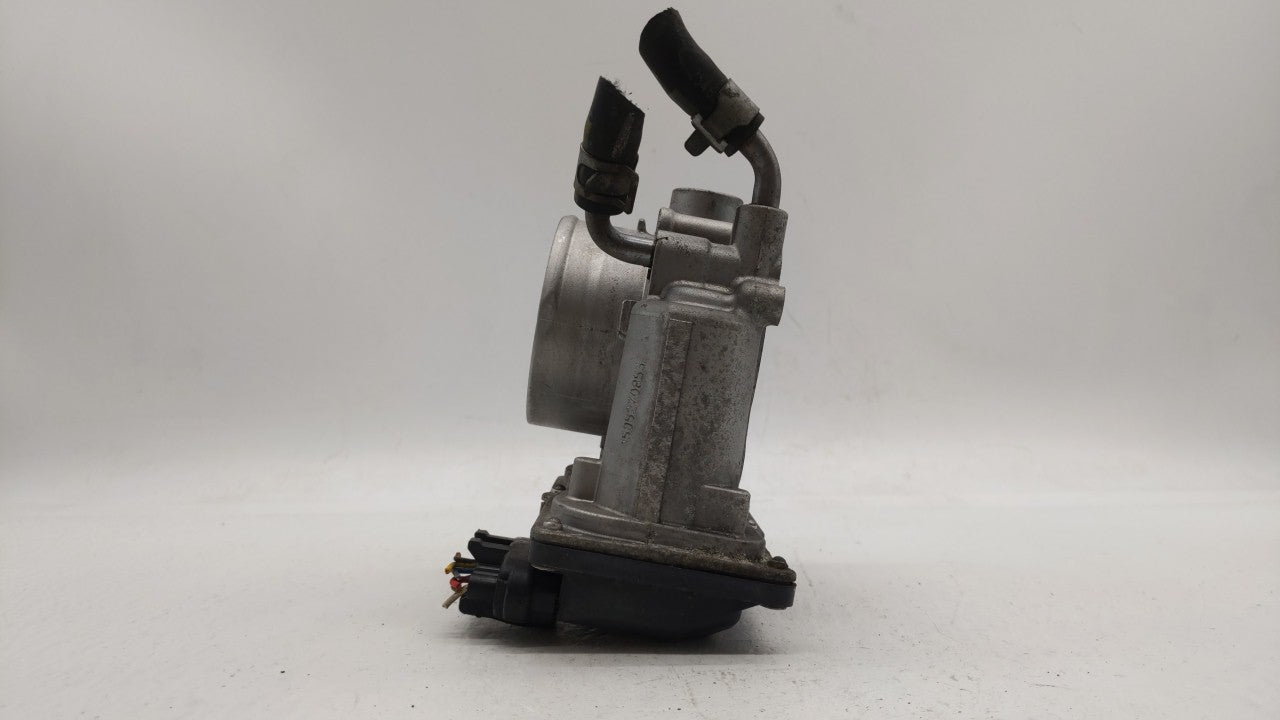 2011-2018 Hyundai Elantra Throttle Body P/N:35100-2E000 Fits Fits 2011 2012 2013 2014 2015 2016 2017 2018 2019 OEM Used Auto