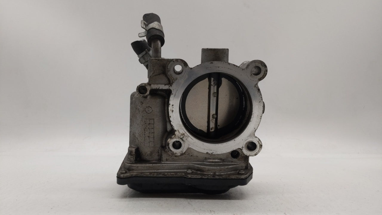 2011-2018 Hyundai Elantra Throttle Body P/N:35100-2E000 Fits Fits 2011 2012 2013 2014 2015 2016 2017 2018 2019 OEM Used Auto