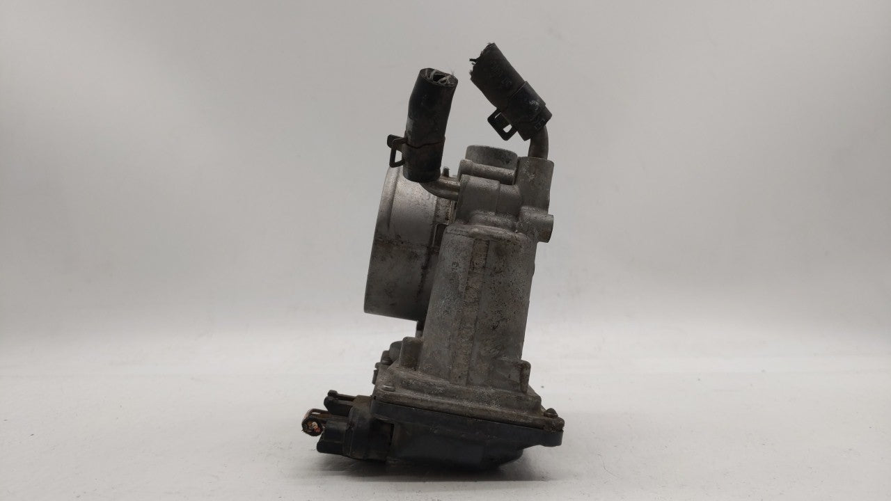 2011-2018 Hyundai Elantra Throttle Body P/N:35100-2E000 Fits Fits 2011 2012 2013 2014 2015 2016 2017 2018 2019 OEM Used Auto