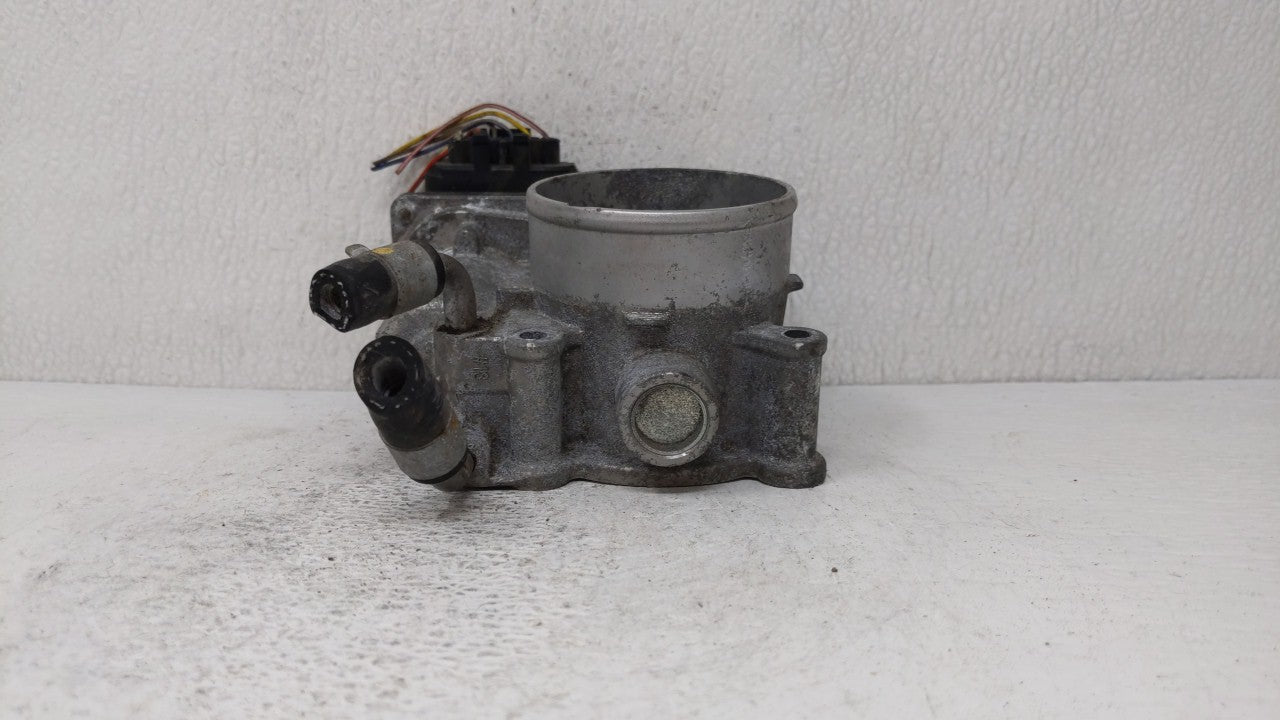 2011-2018 Hyundai Elantra Throttle Body P/N:35100-2E000 Fits Fits 2011 2012 2013 2014 2015 2016 2017 2018 2019 OEM Used Auto