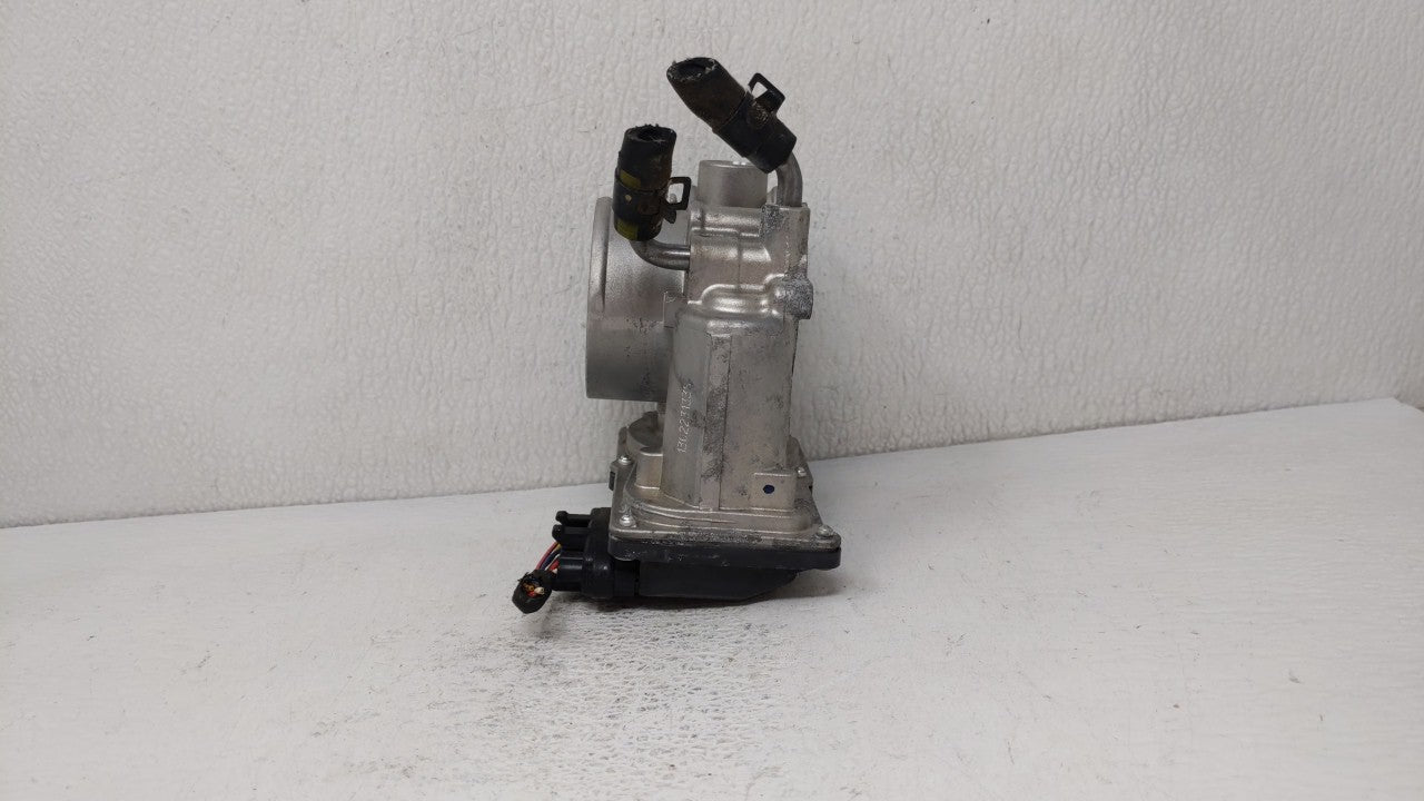 2011-2018 Hyundai Elantra Throttle Body P/N:35100-2E000 Fits Fits 2011 2012 2013 2014 2015 2016 2017 2018 2019 OEM Used Auto