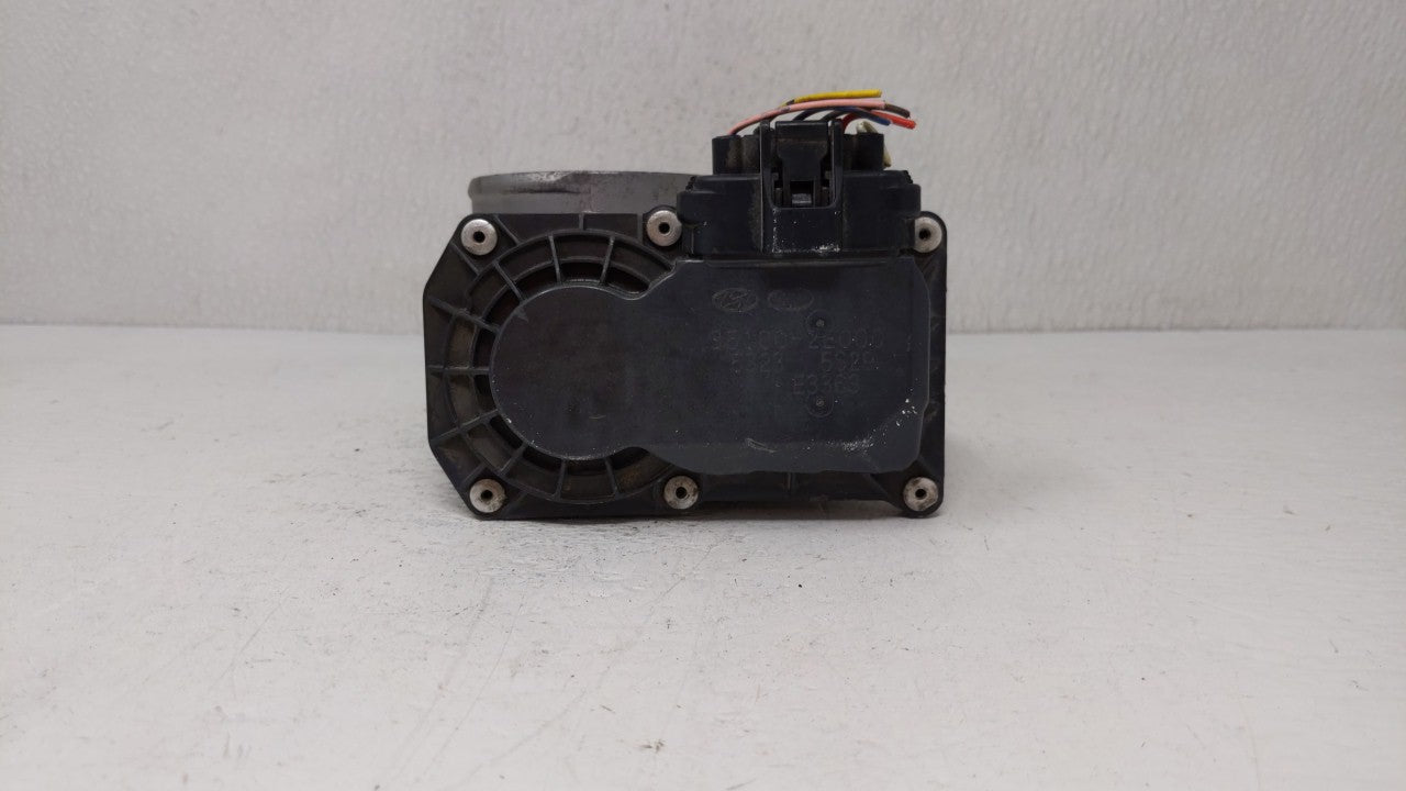 2011-2018 Hyundai Elantra Throttle Body P/N:35100-2E000 Fits Fits 2011 2012 2013 2014 2015 2016 2017 2018 2019 OEM Used Auto