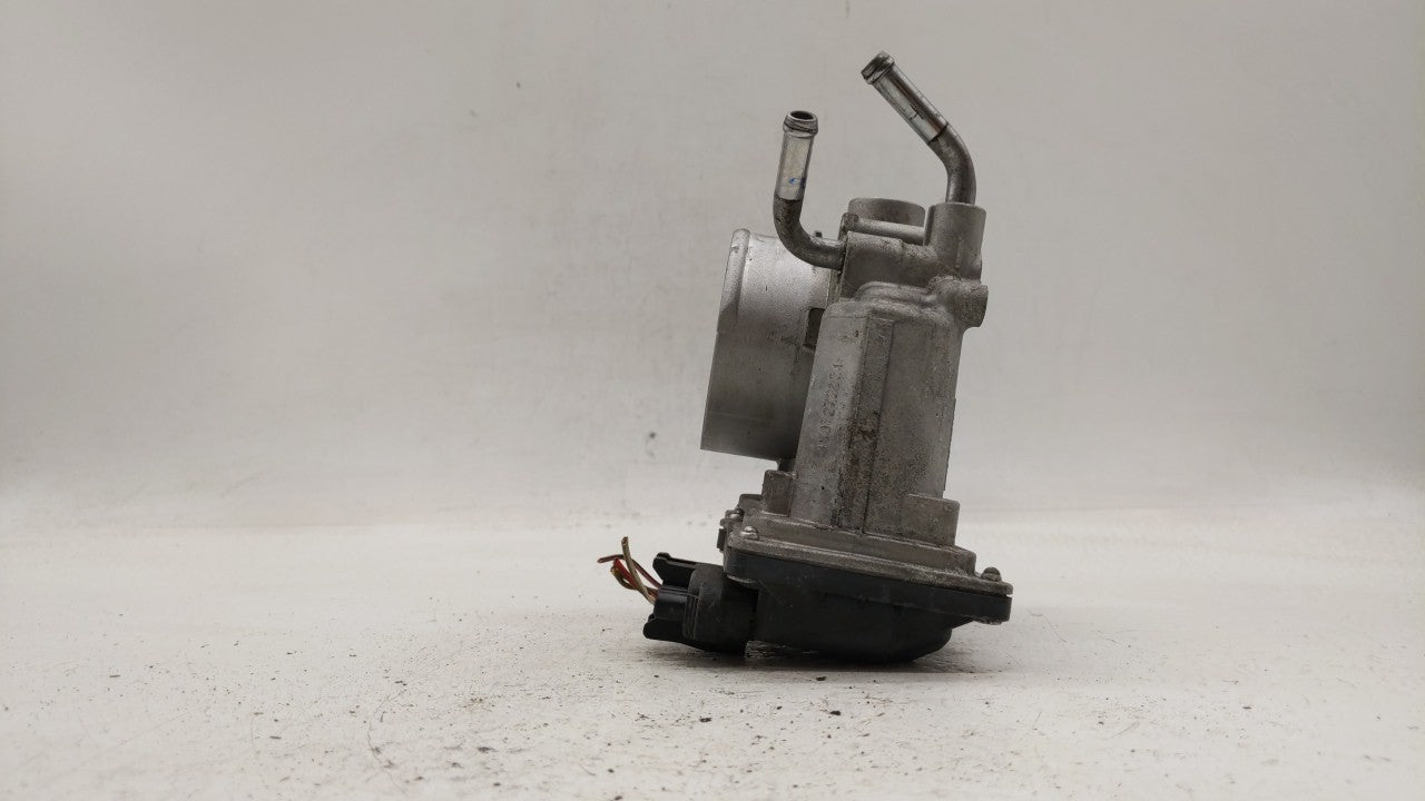 2011-2018 Hyundai Elantra Throttle Body P/N:35100-2E000 Fits Fits 2011 2012 2013 2014 2015 2016 2017 2018 2019 OEM Used Auto