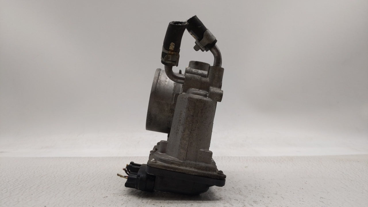 2011-2018 Hyundai Elantra Throttle Body P/N:35100-2E000 Fits Fits 2011 2012 2013 2014 2015 2016 2017 2018 2019 OEM Used Auto