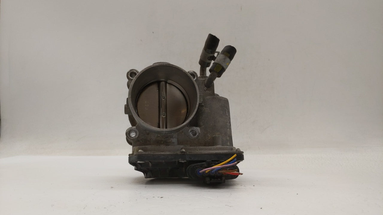 2011-2018 Hyundai Elantra Throttle Body P/N:35100-2E000 Fits Fits 2011 2012 2013 2014 2015 2016 2017 2018 2019 OEM Used Auto