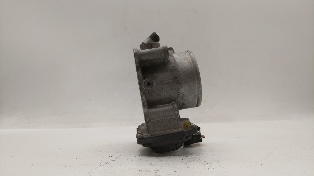2011-2018 Hyundai Elantra Throttle Body P/N:35100-2E000 Fits Fits 2011 2012 2013 2014 2015 2016 2017 2018 2019 OEM Used Auto