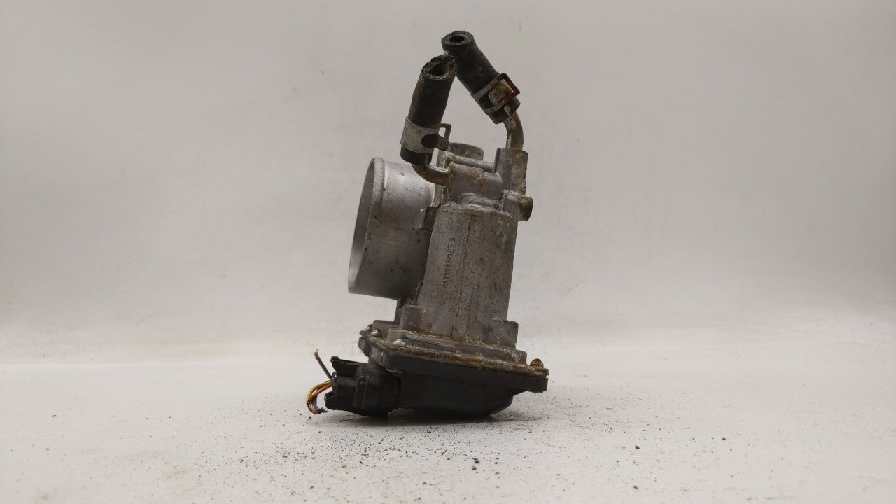 2011-2018 Hyundai Elantra Throttle Body P/N:35100-2E000 Fits Fits 2011 2012 2013 2014 2015 2016 2017 2018 2019 OEM Used Auto
