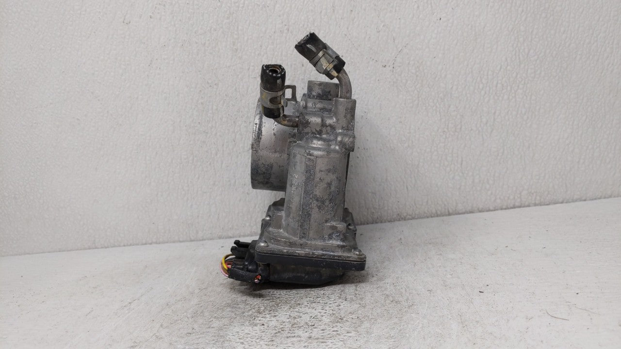 2011-2018 Hyundai Elantra Throttle Body P/N:35100-2E000 Fits Fits 2011 2012 2013 2014 2015 2016 2017 2018 2019 OEM Used Auto