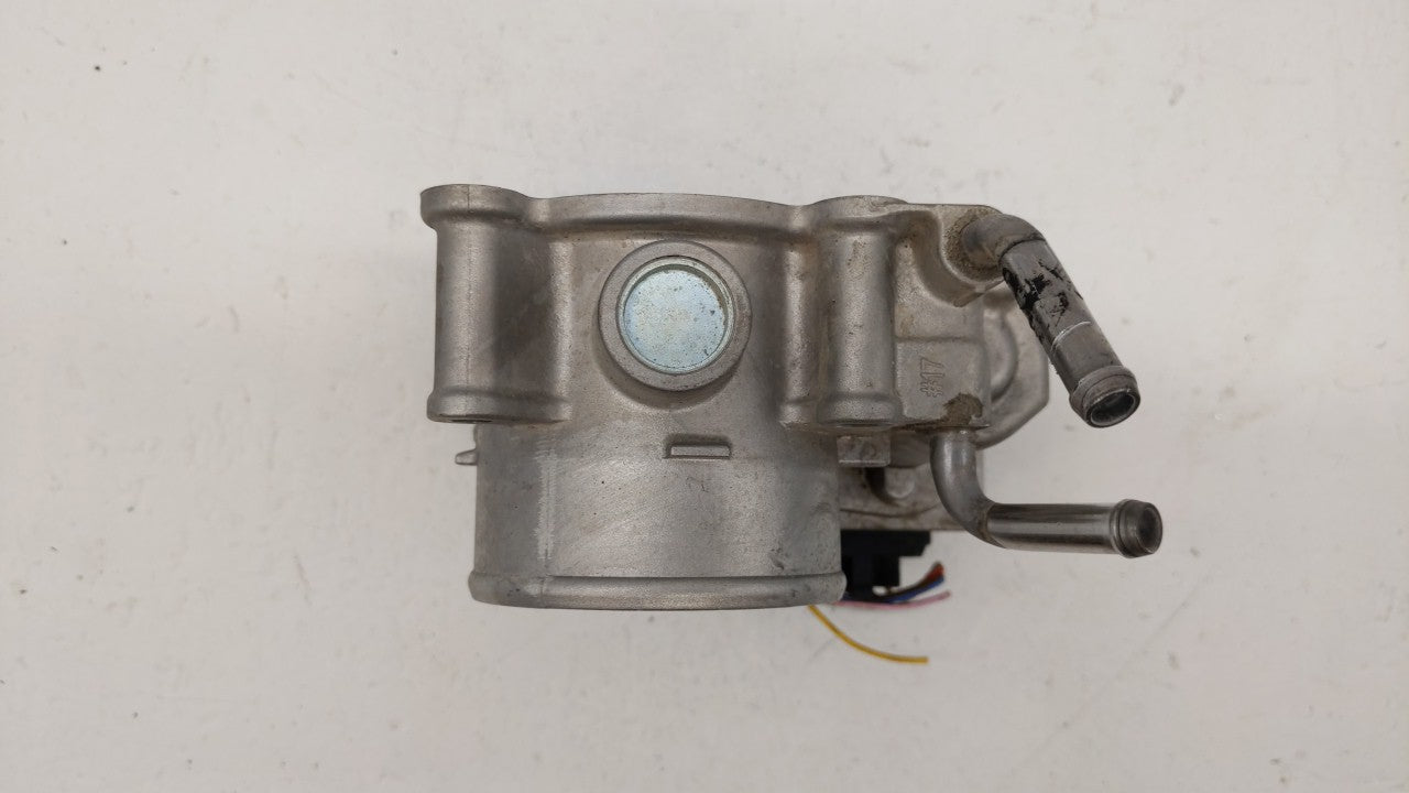 2011-2018 Hyundai Elantra Throttle Body P/N:35100-2E000 Fits Fits 2011 2012 2013 2014 2015 2016 2017 2018 2019 OEM Used Auto
