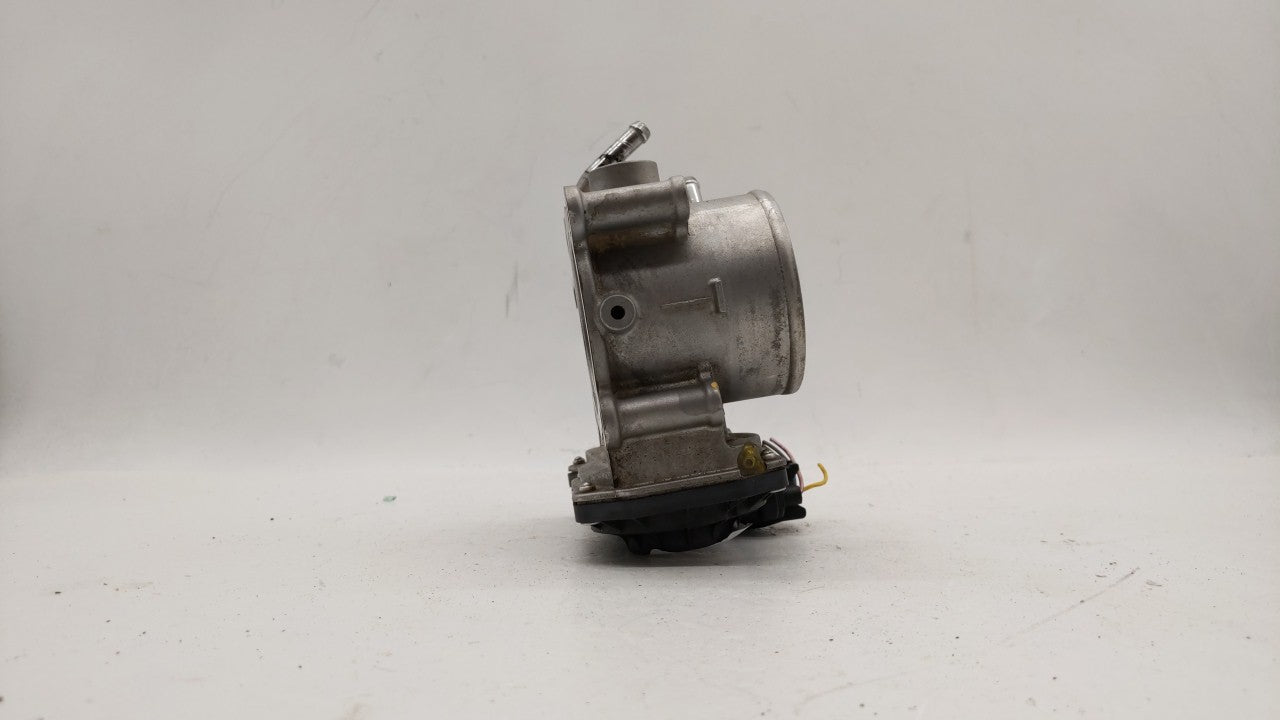 2011-2018 Hyundai Elantra Throttle Body P/N:35100-2E000 Fits Fits 2011 2012 2013 2014 2015 2016 2017 2018 2019 OEM Used Auto