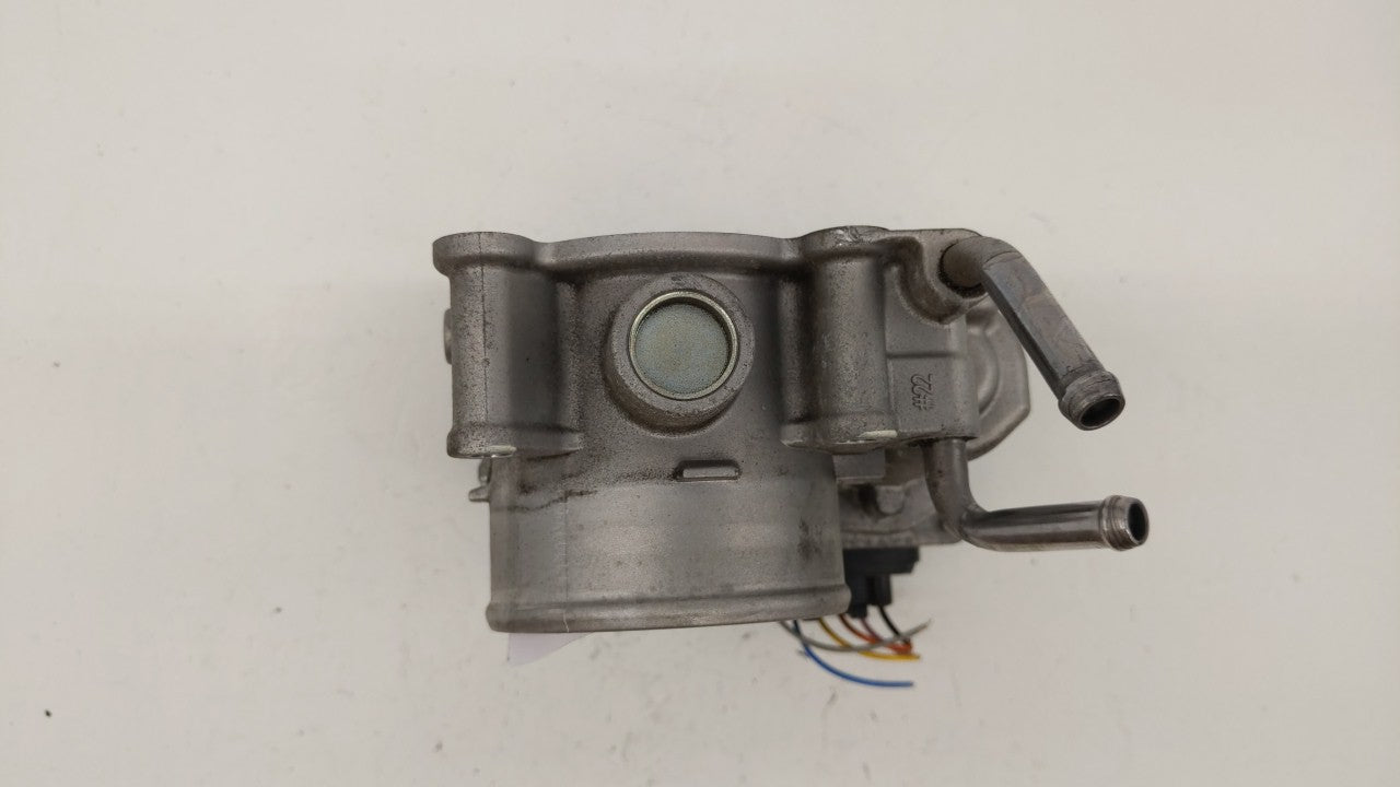 2011-2018 Hyundai Elantra Throttle Body P/N:35100-2E000 Fits Fits 2011 2012 2013 2014 2015 2016 2017 2018 2019 OEM Used Auto