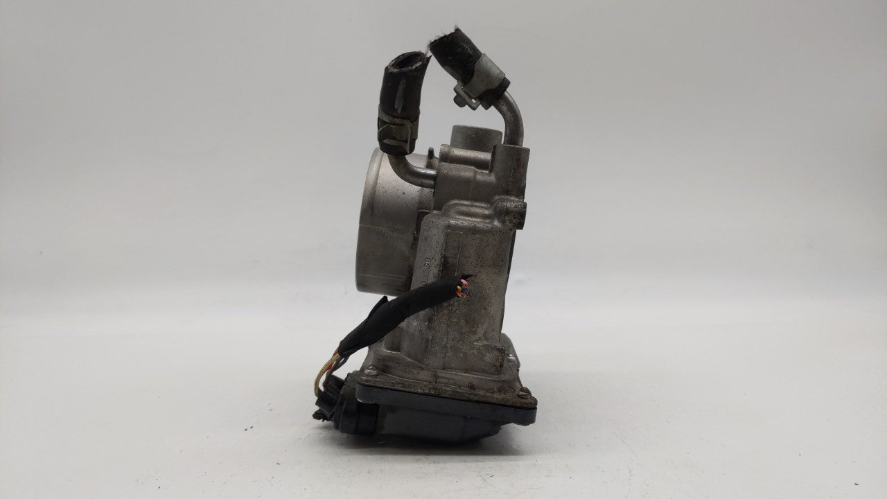 2011-2018 Hyundai Elantra Throttle Body P/N:35100-2E000 Fits Fits 2011 2012 2013 2014 2015 2016 2017 2018 2019 OEM Used Auto