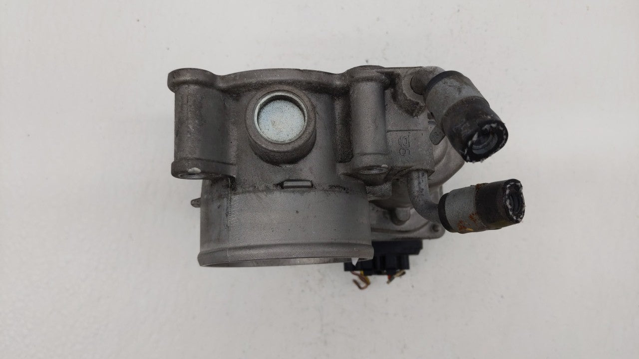 2011-2018 Hyundai Elantra Throttle Body P/N:35100-2E000 Fits Fits 2011 2012 2013 2014 2015 2016 2017 2018 2019 OEM Used Auto