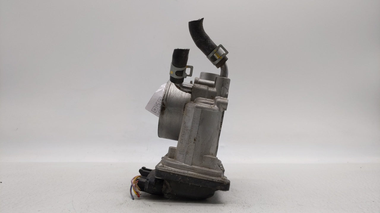 2011-2018 Hyundai Elantra Throttle Body P/N:35100-2E000 Fits Fits 2011 2012 2013 2014 2015 2016 2017 2018 2019 OEM Used Auto