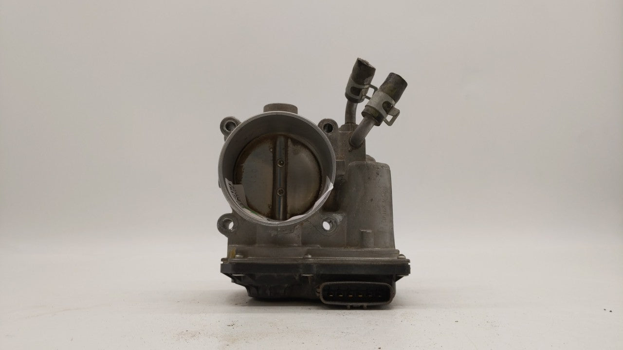 2011-2018 Hyundai Elantra Throttle Body P/N:35100-2E000 Fits Fits 2011 2012 2013 2014 2015 2016 2017 2018 2019 OEM Used Auto